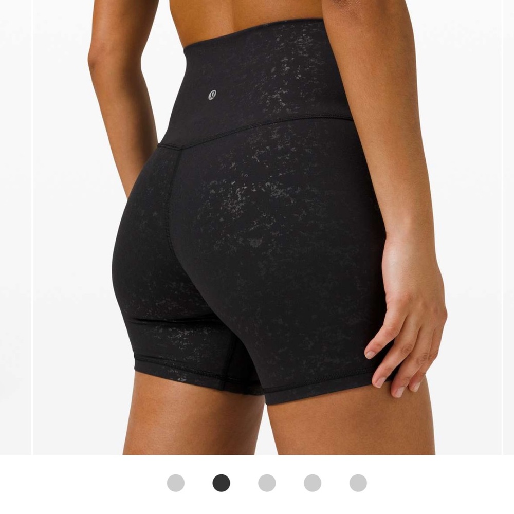 Lululemon black embossed align shorts 6 inch inseam